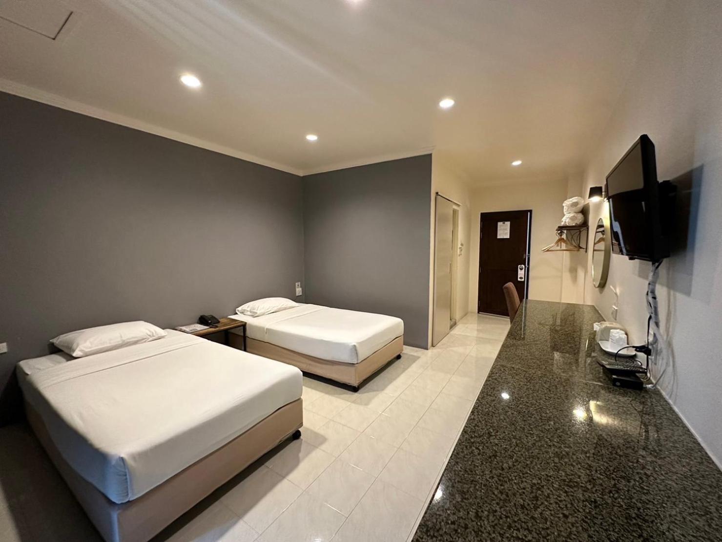 Hotel Rattana View Phitsanulok Exterior foto